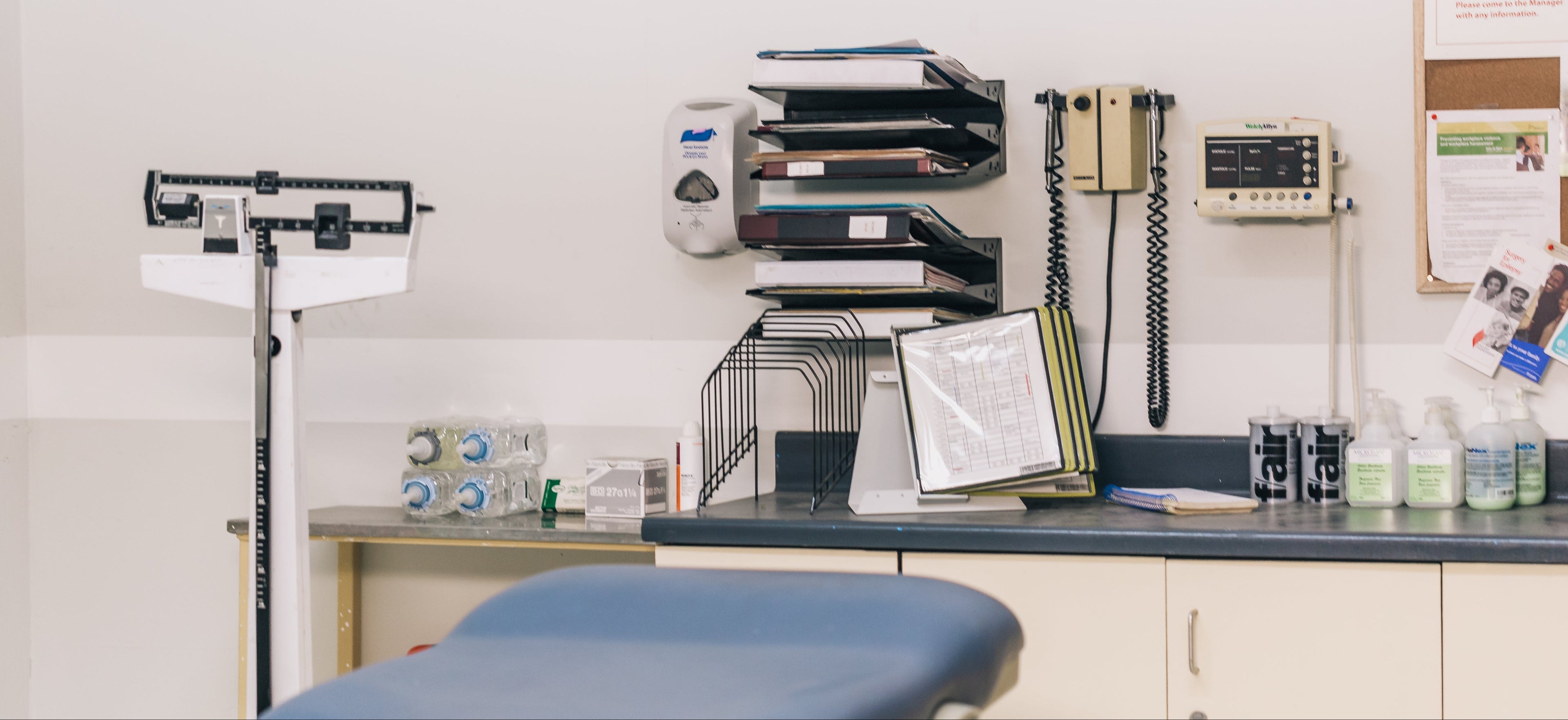 scene-of-an-empty-doctors-office.jpg__PID:78c6f60b-0418-40a0-8560-6ecbfdcc6b04